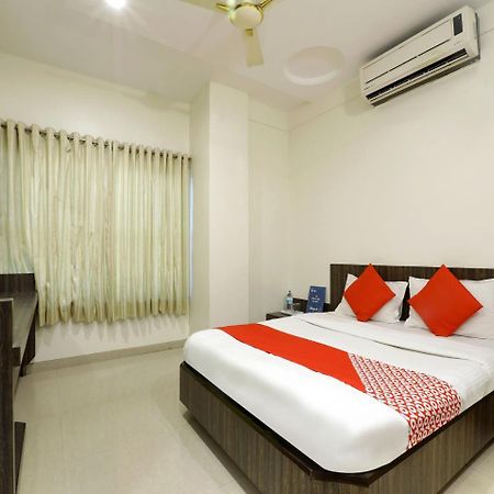 Oyo 4198 Hotel Shri Sai Murli Ширди Екстериор снимка