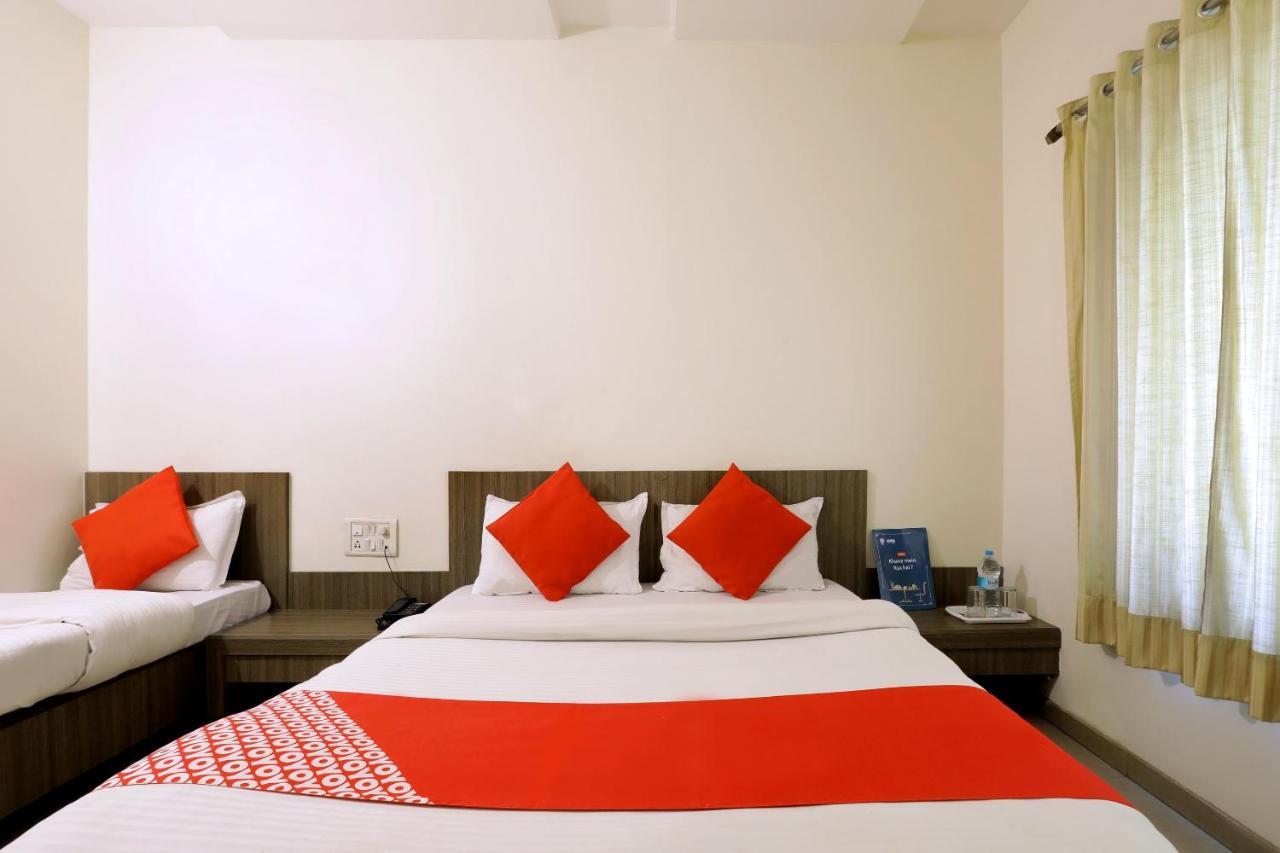 Oyo 4198 Hotel Shri Sai Murli Ширди Екстериор снимка