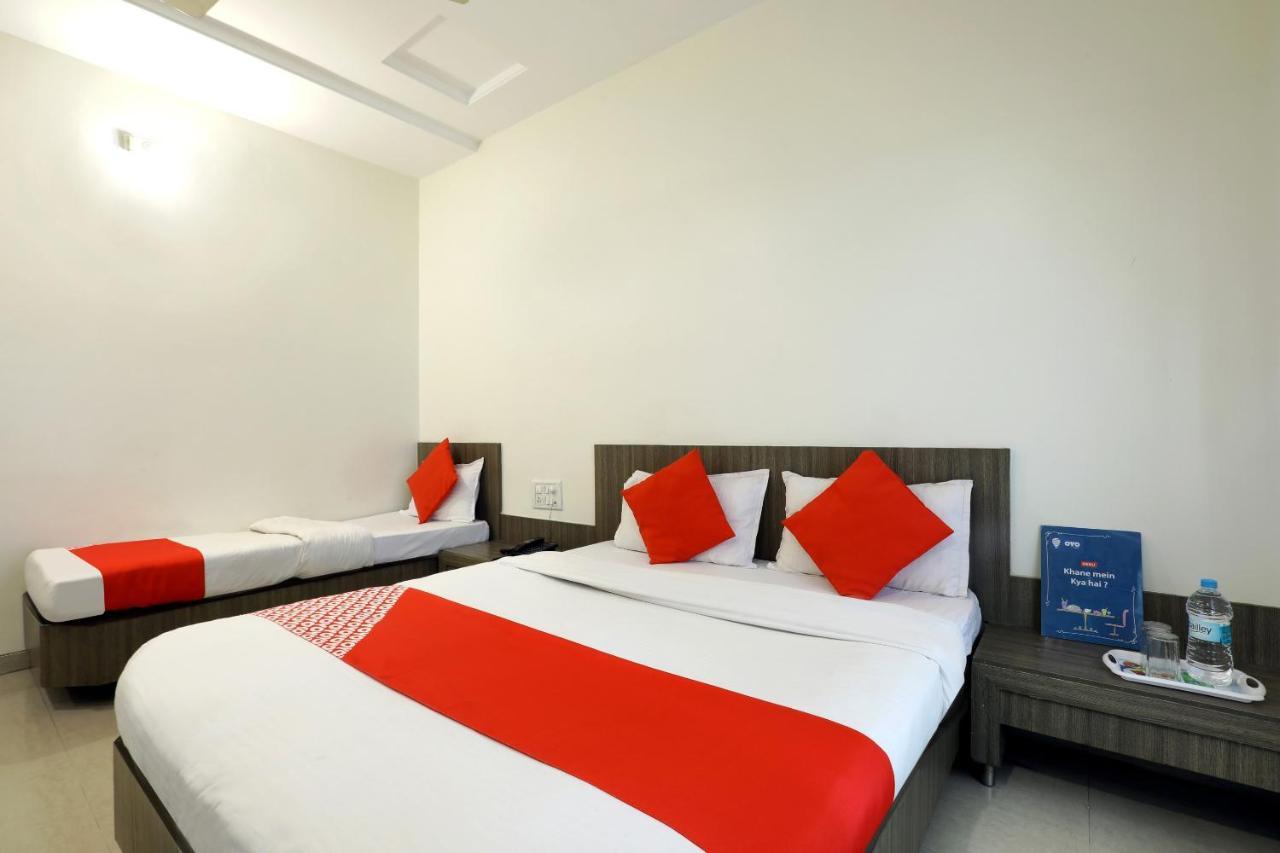 Oyo 4198 Hotel Shri Sai Murli Ширди Екстериор снимка